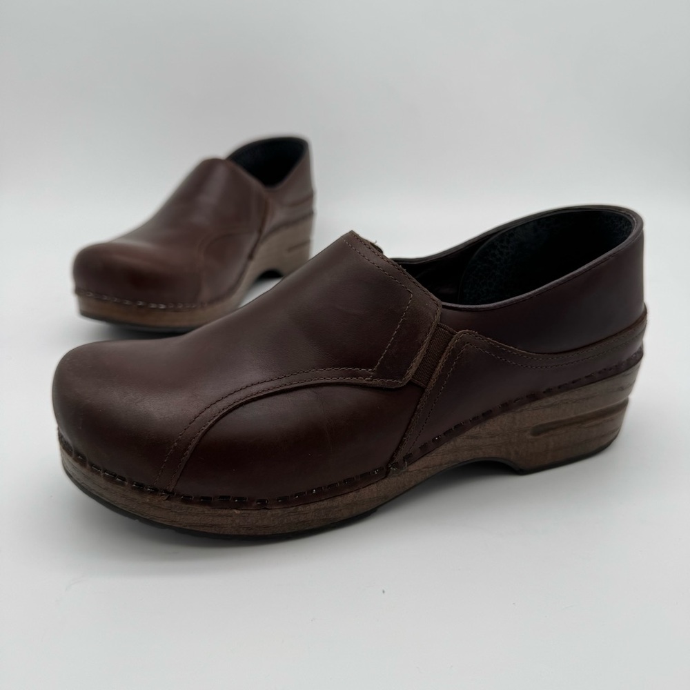 Dansko Phoebe Brown Leather Clog Size 40/9.5-10